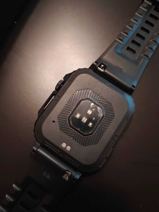 Нов смартчасовник Senbono L81B