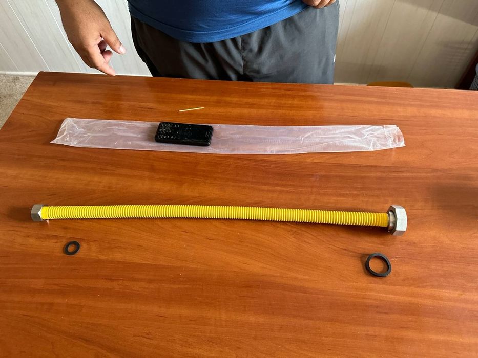 Gas shlang osten shkaf shit gaz shit