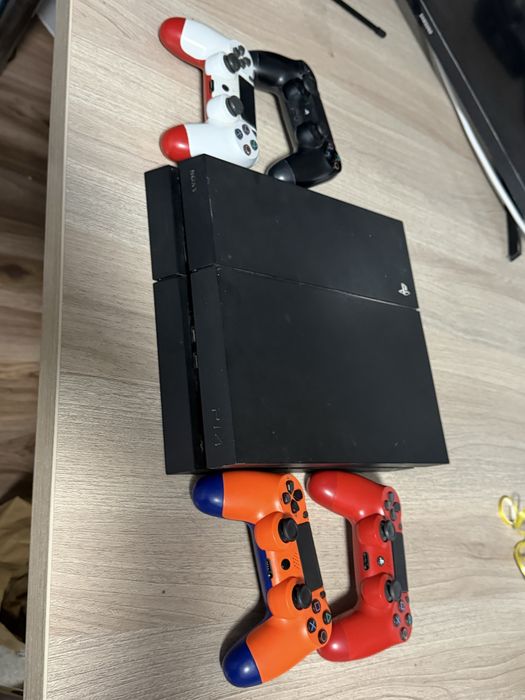 Playstation 4 slim