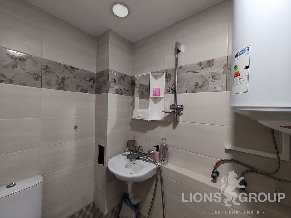 Продава се Къща в Варна, Галата - 202 кв.м за 707 €/кв.м - Снимка #5