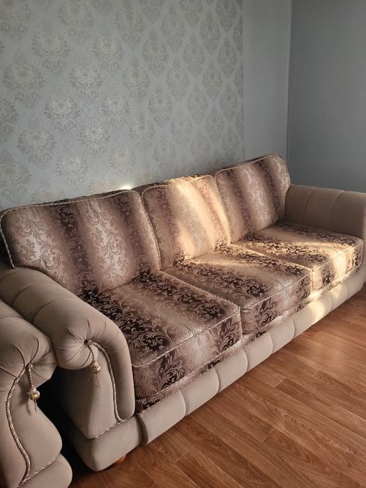 Продам уголок, диван и 2кресла