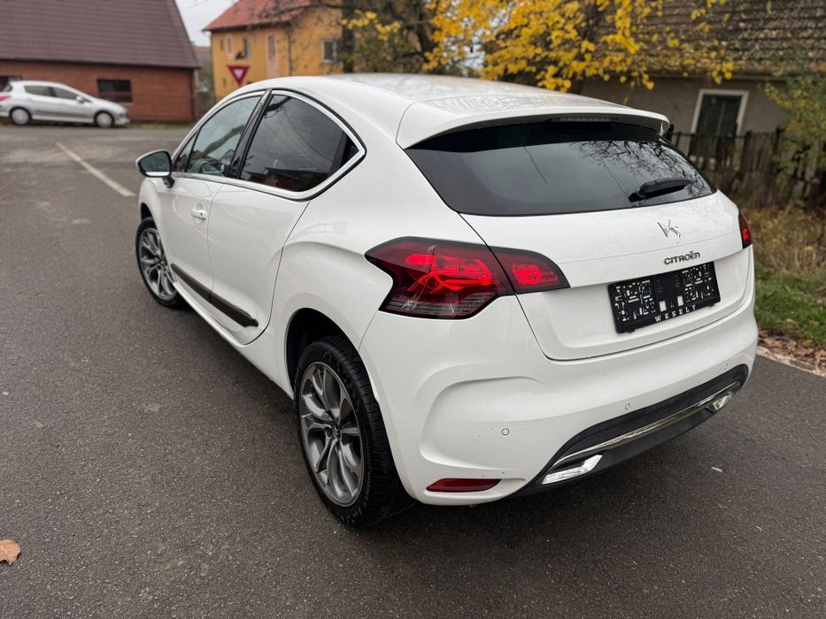 Citroen DS4 1.6e-HDI SoChic 2012 Euro5
SoChi