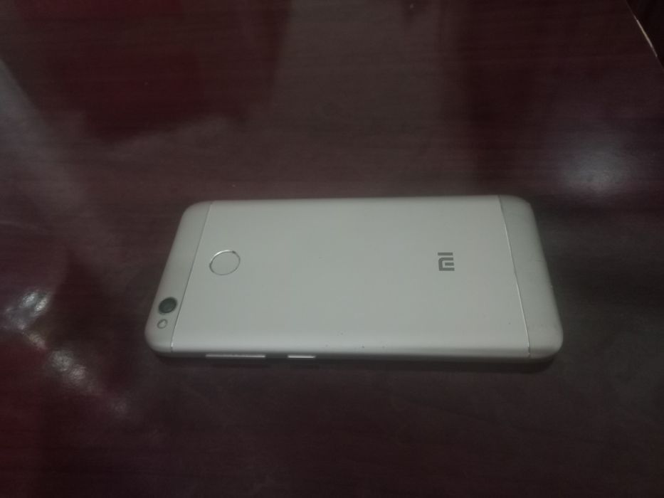 Срочно продам телефон S2, S5 и redmi 4x