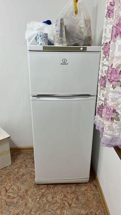 Холодильник диван