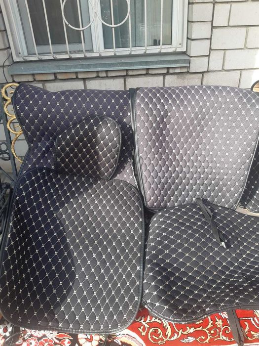 Чехлы на автомобиль