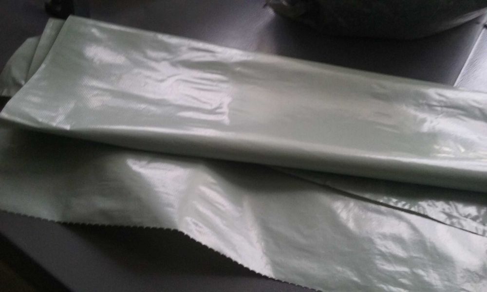 Saci plastic pentru peleti/bricheti! Ne aliniem pretul!