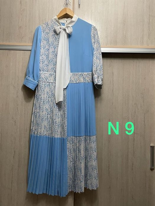 Красивое женское платье