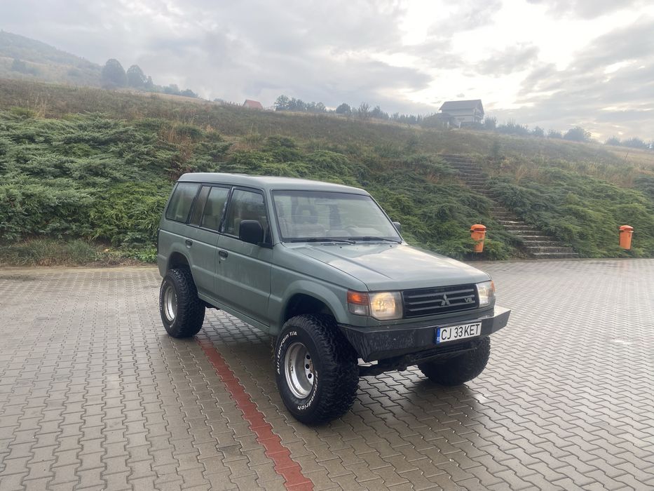 Mitsubishi   pajero 3.0 v6
