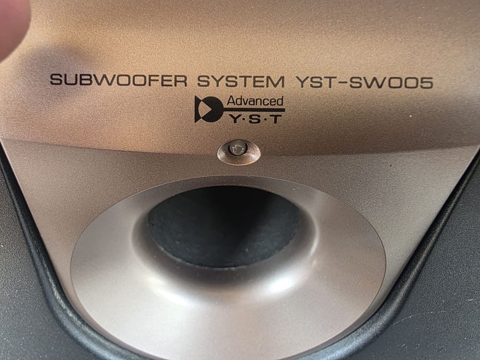 Vand subwoofer si 3 boxe marca Yamaha