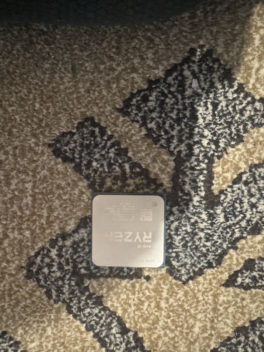 Vand procesor RYZEN AMD