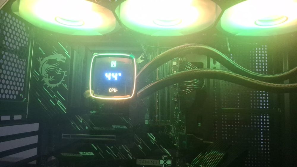 Игровой компьютер msi ultra 9/32gb/2Tb