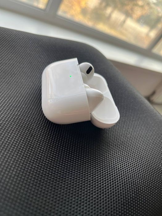 Наушники AirPods Pro