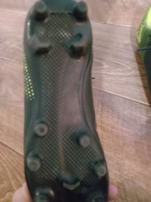 Бутсы хороши размер 36