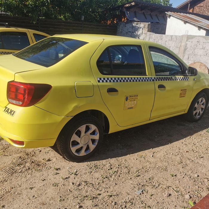 Vând 2 mașini tacxi cu locuri