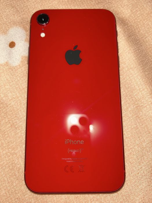 Vand iphone xr rosu