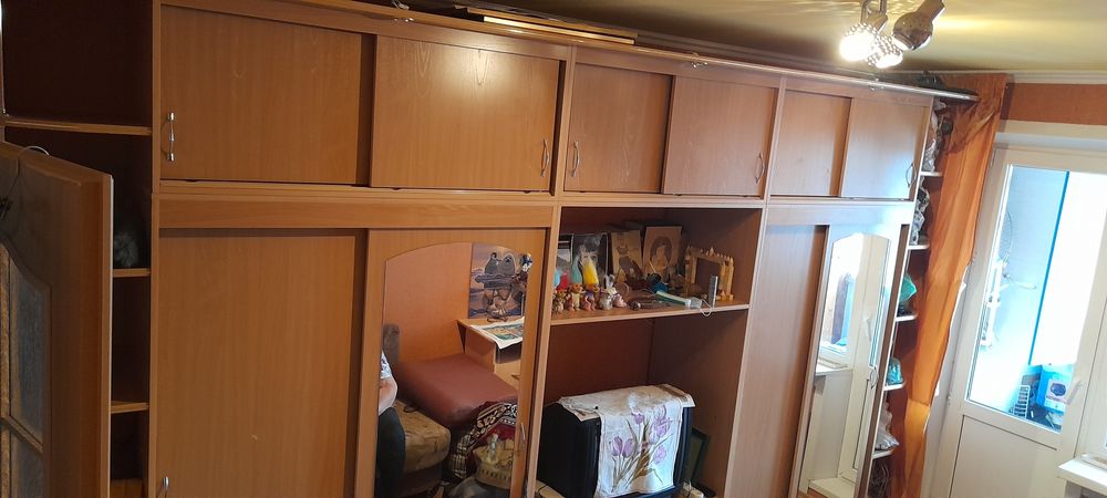 Продам стенку 4м