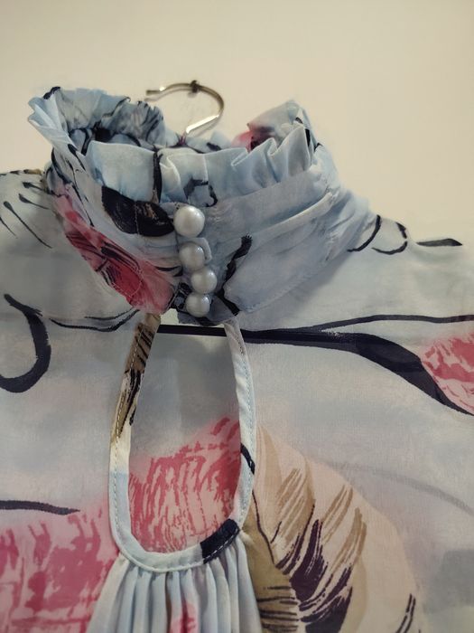 Весенняя блузка женская