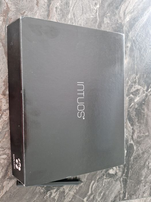 Графичен таблет Wacom Intuos Art Pen & Touch