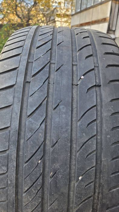 Гуми 295/35/21 като нови