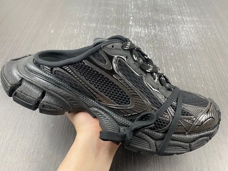 Balenciaga 3XL - Black/Dark Green