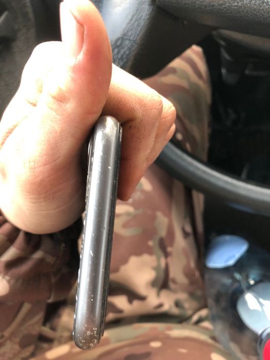 Айфон 11 64гб срочно