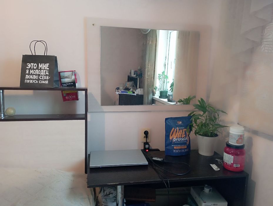 Спальный гарнитур продам