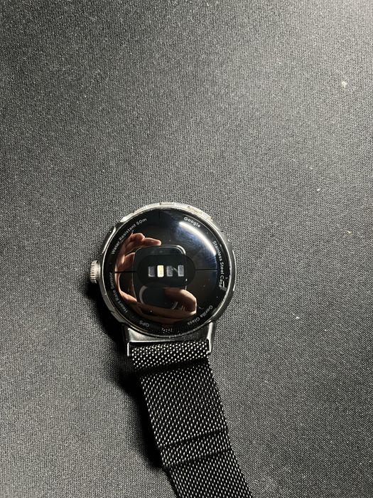 Продаю Google Pixel Watch, покупал в сентябре 2025