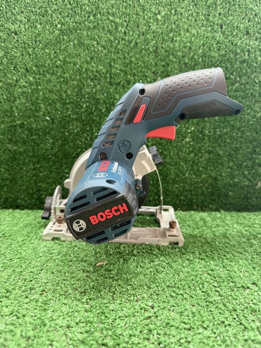 Ръчен циркуляр Bosch GKS 10,8 V-LI