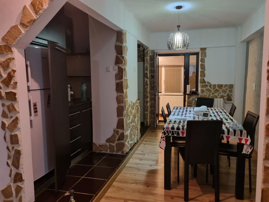 Închiriere apartament 2 camere