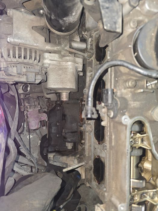 Двигатель на тигуан с форсунками .