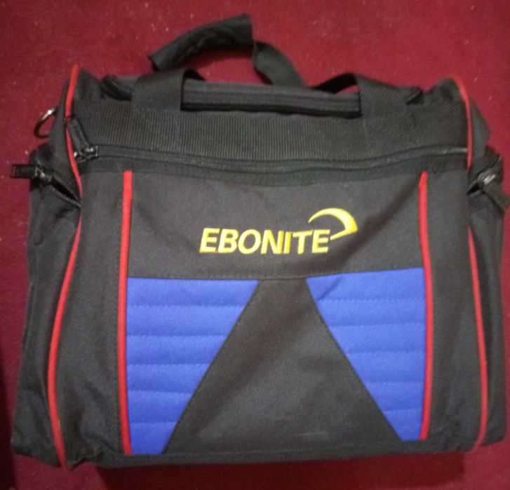 Bila si geanta bowling Ebonite