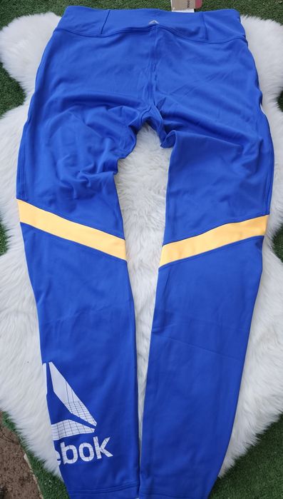 Reebok оригинален дамски клин нов  Л размер