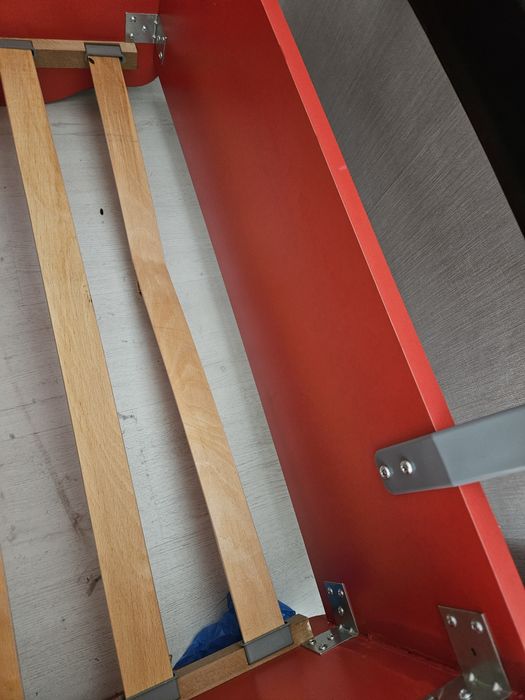 GT-1 легло кола червена