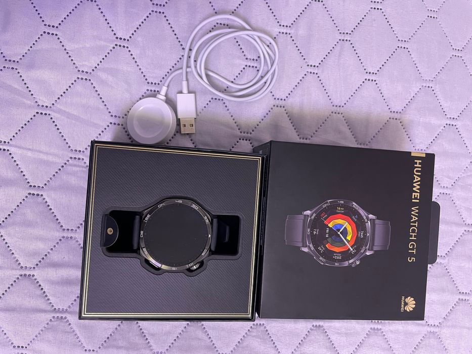 Смарт часовник HUAWEI GT 5