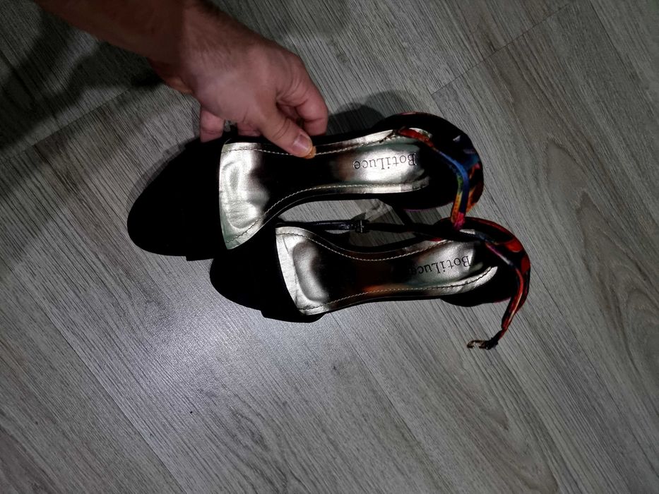 Дамски токчета 9см 39номер