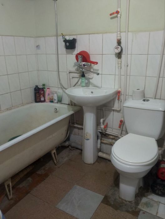 Uy sotiladi 2 xonali