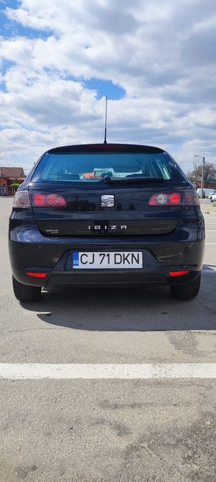 Seat Ibiza 5 uși 1.2 benzina 2008