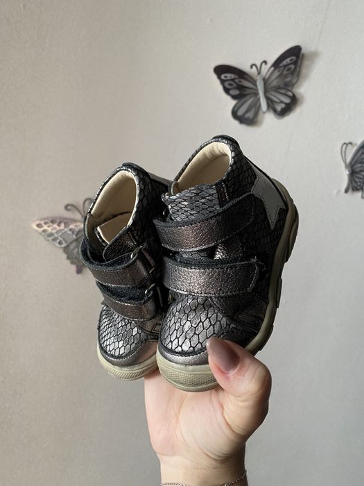 Детская обувь