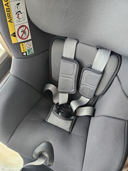 Столче за кола Britax romer Dualfix 0-4г (0-18кг)