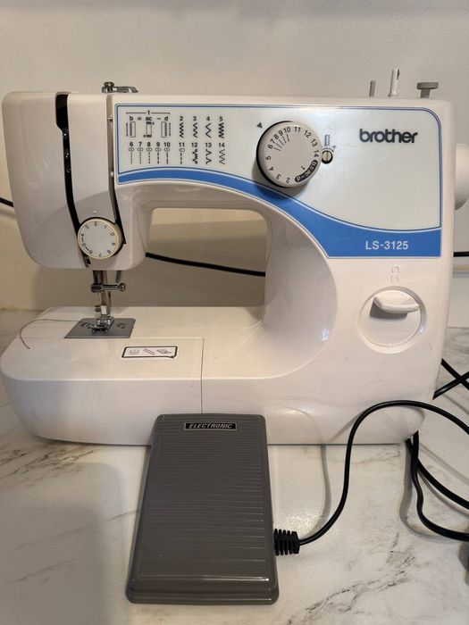 Швейная машинка новая