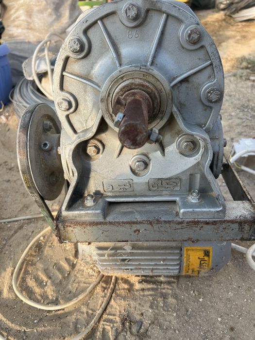 Мотор редуктор..