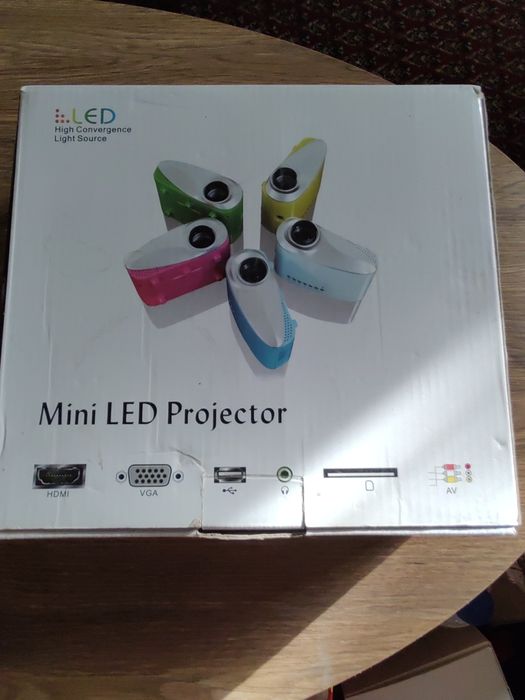 Mini Led Projector