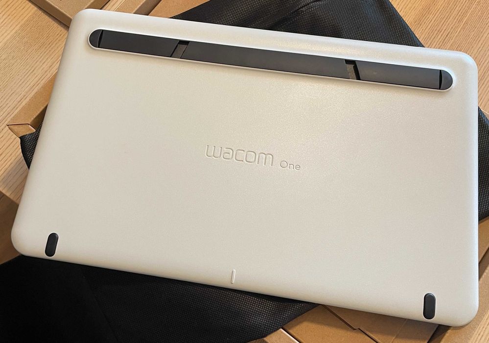 Графичен таблет Wacom One 13 pen display, 13.3" Full HD 1920 х 1080