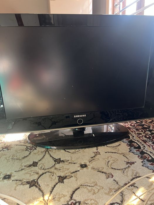 Продаётся телевизор самсунг