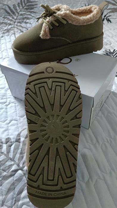Зимние ботинки угги 35 размер
