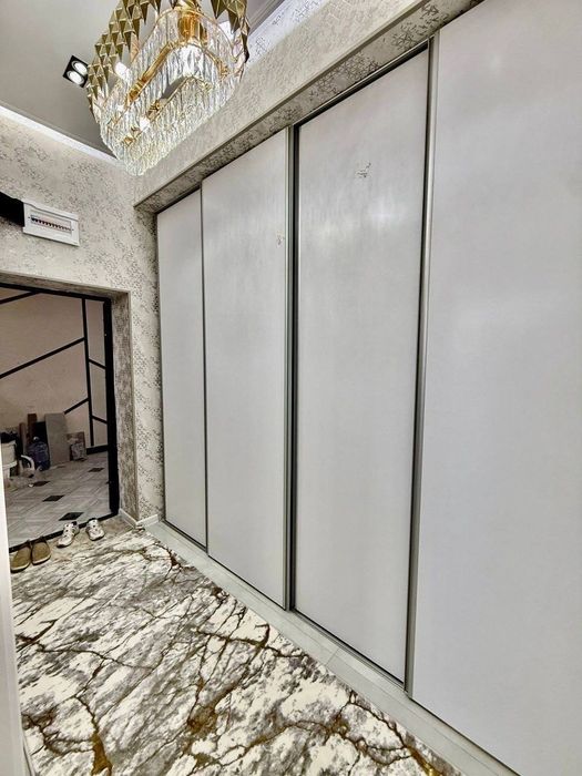 Шошилинч люкс квартира сотилади 2 хона 52м²  8 этаж поворот самсунг
