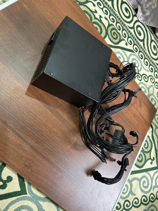 Блок питания HuntKey 650 Ватт