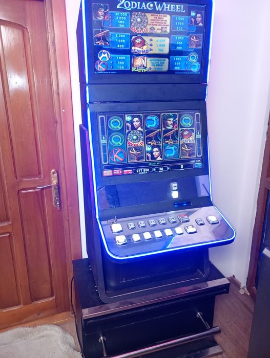 Pacanele,egt,slot machine,trifoi,coroane