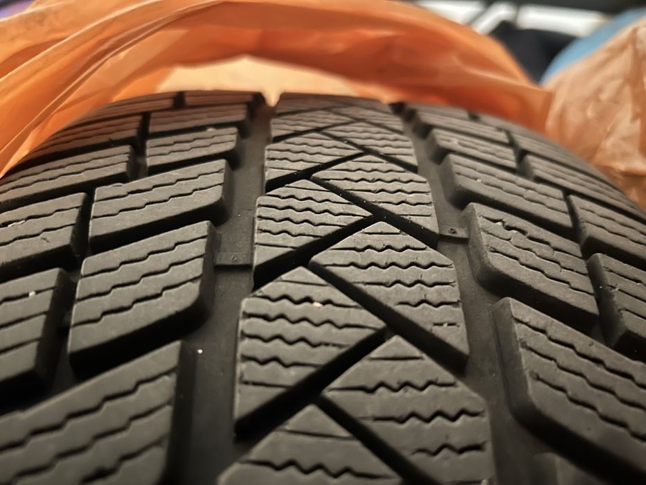 Set roți de iarnă – 225/45 R17, prindere 5x112 (gama VAG)