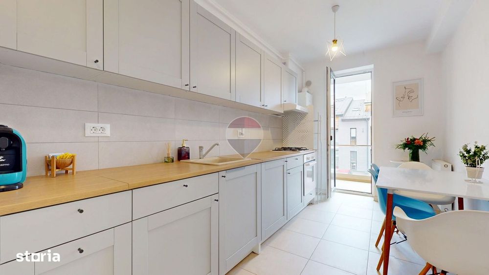 Apartament cu 2 camere de închiriat în UNO Brașov | Balcon generos